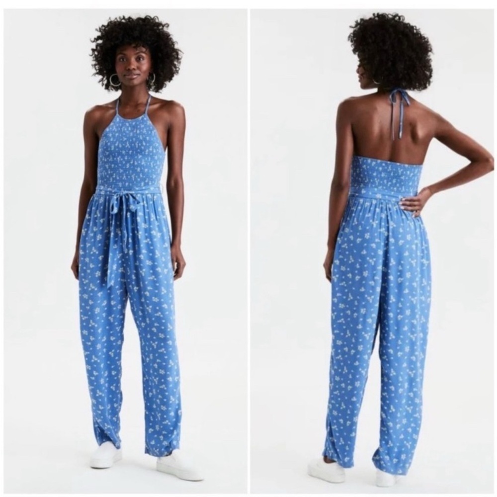 AMERICAN EAGLE-BLUE FLORAL HALTER JUMPSUIT-SIZE SMALL